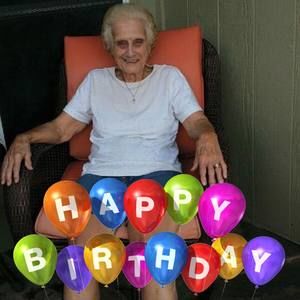 Meet your Posher, Leslie